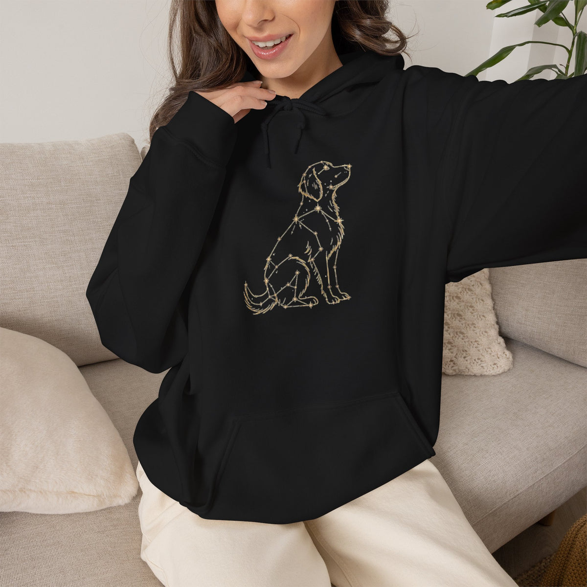 Golden Retriever Outline Hoodie — Minimalist Dog Lover Pullover